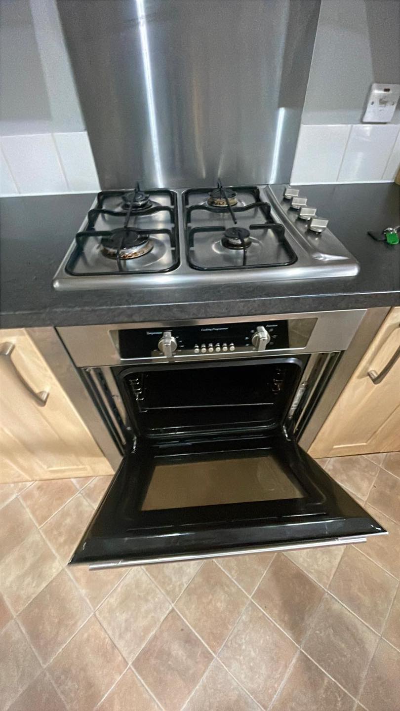 Commercial cleaning services for offices and businesses